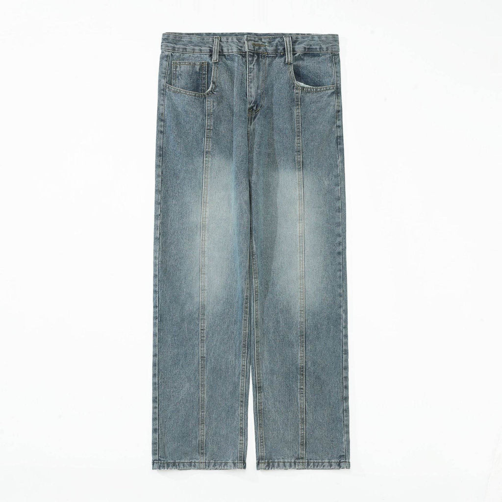 Pantaloni drepți vintage prespălați. Blugi drepți albastru deschis din denim cu talie medie și cusături verticale