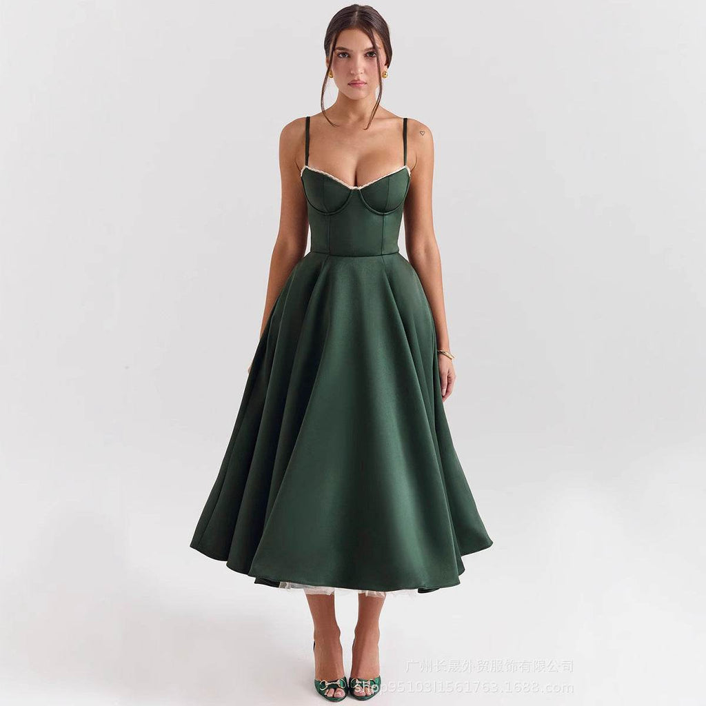 Rochie midi din satin verde smarald cu corset si bretele subtiri fusta ampla evazata elegant