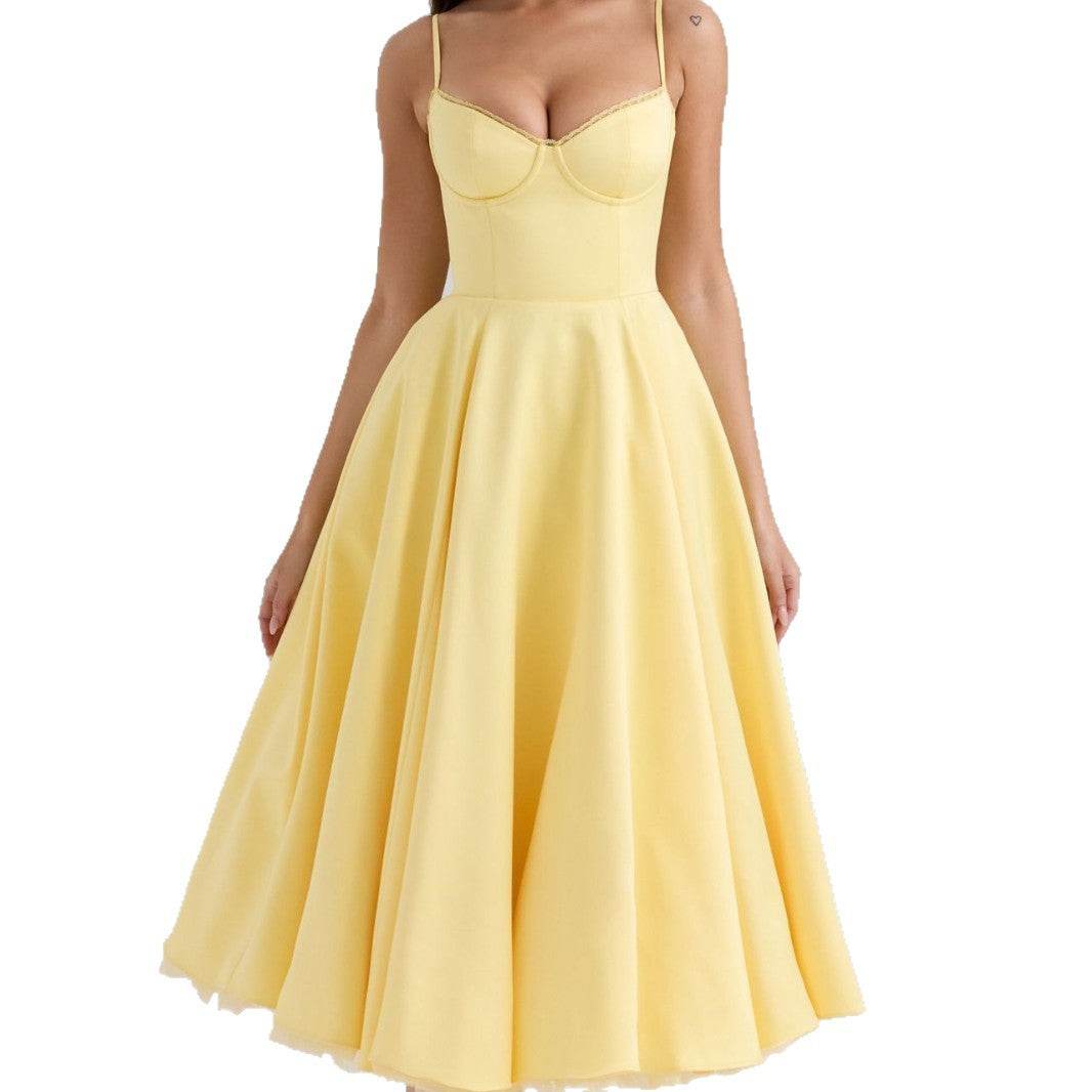 Rochie midi din satin galben pal cu corset si bretele subtiri si fusta evazata ideala pentru petrecere