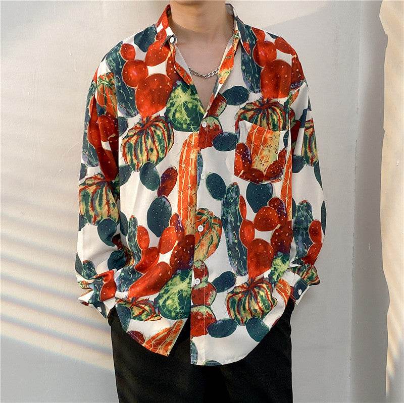 Cămăsi tie-dye diferite modele stil retro. Cămașă bărbați cu imprimeu cactus roșu și verde pe fond alb, croială lejeră