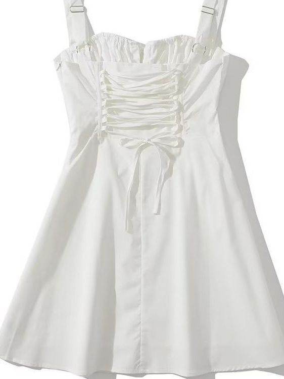 AM Vision RO rochie scurtă cu corset alb in stil baby doll cu bretele reglabile si snur frontal