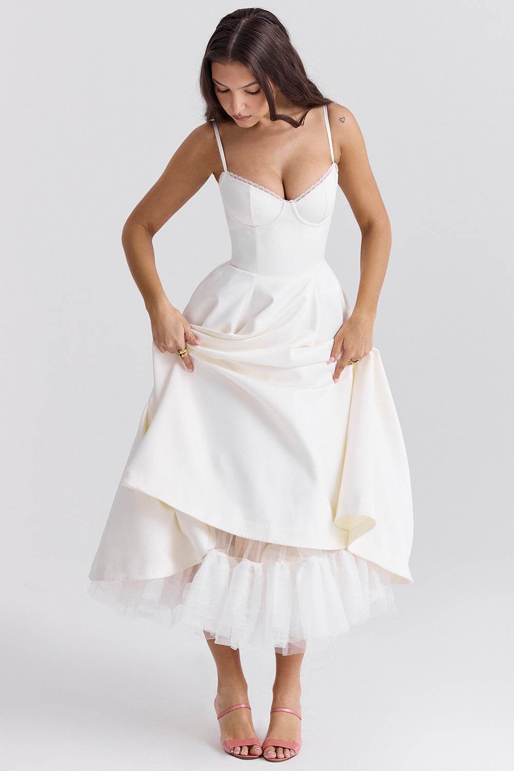 Rochie midi din satin cu imprimeu floral roz portocaliu, bretele subțiri, spate dre