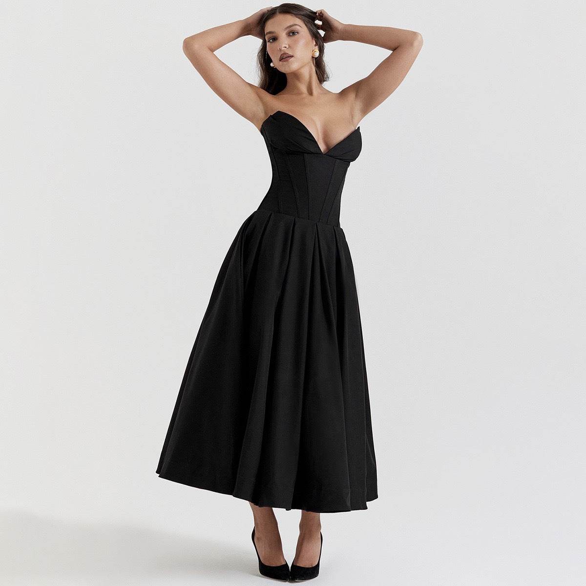 Rochie cu croială maxi și decolteu adânc neagră elegantă cu corset structurat și fustă evazată pentru ocazii speciale