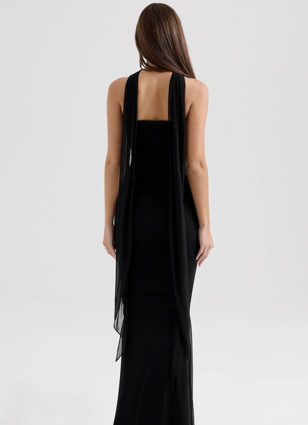 Rochie din trei piese tip sirenă neagră vedere din spate croi mulat pelerine lungi din voal elegant
