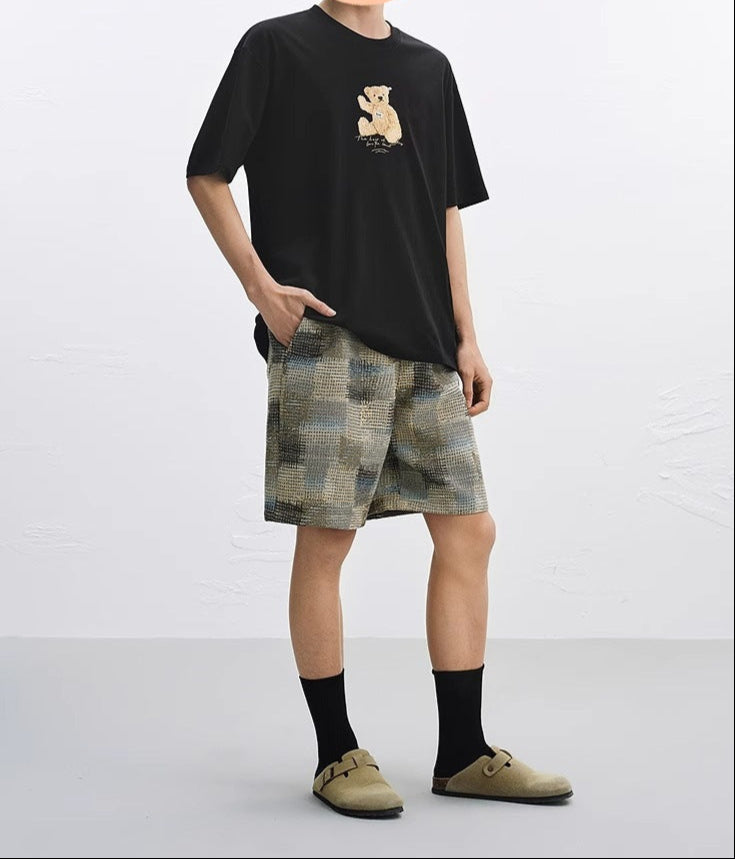 Tricou cu urs brodat AM Vision RO negru oversized din bumbac cu broderie urs crem pentru tinute casual