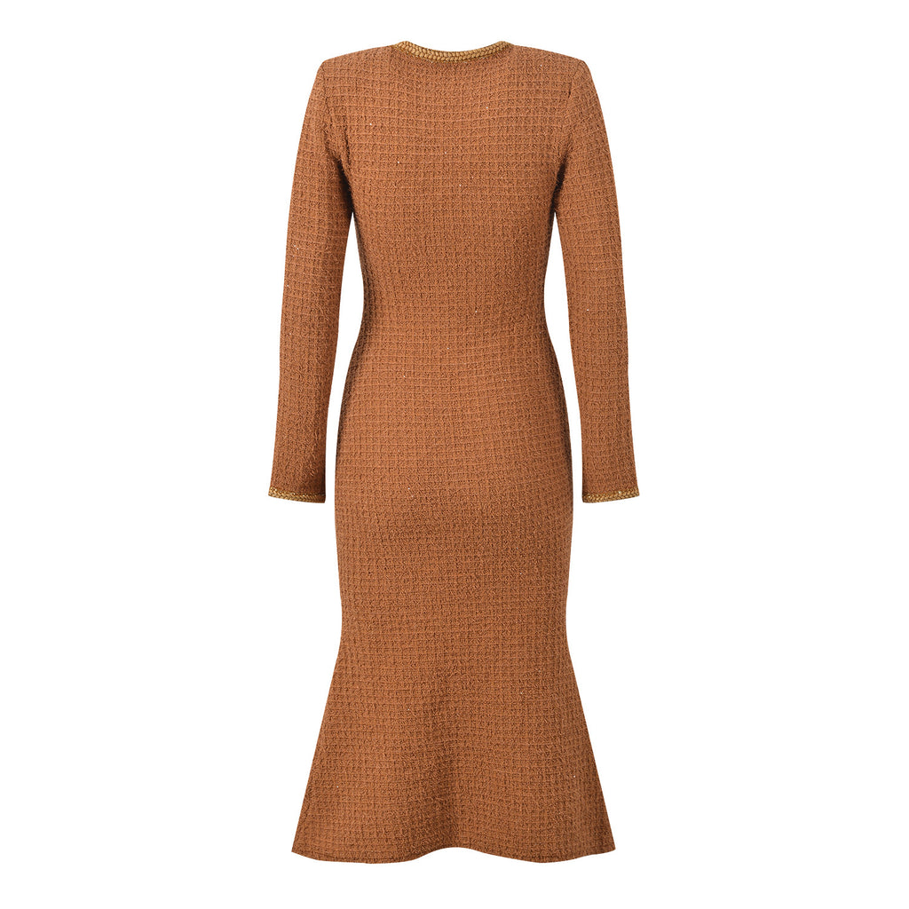 Camille Knit Dress Wool Elegance in warm brown with long sleeves and a flattering fit for stylish occasions