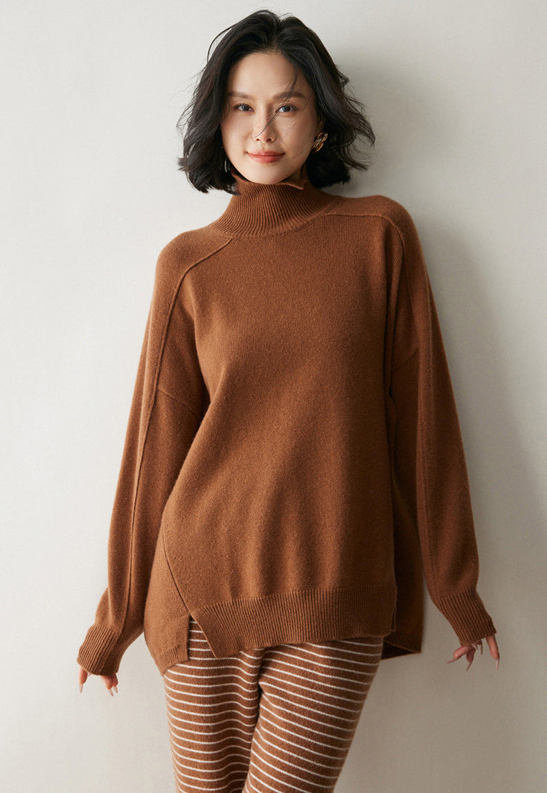 Brown AM Vision RO cashmere turtleneck sweater for women with a relaxed fit and long sleeves