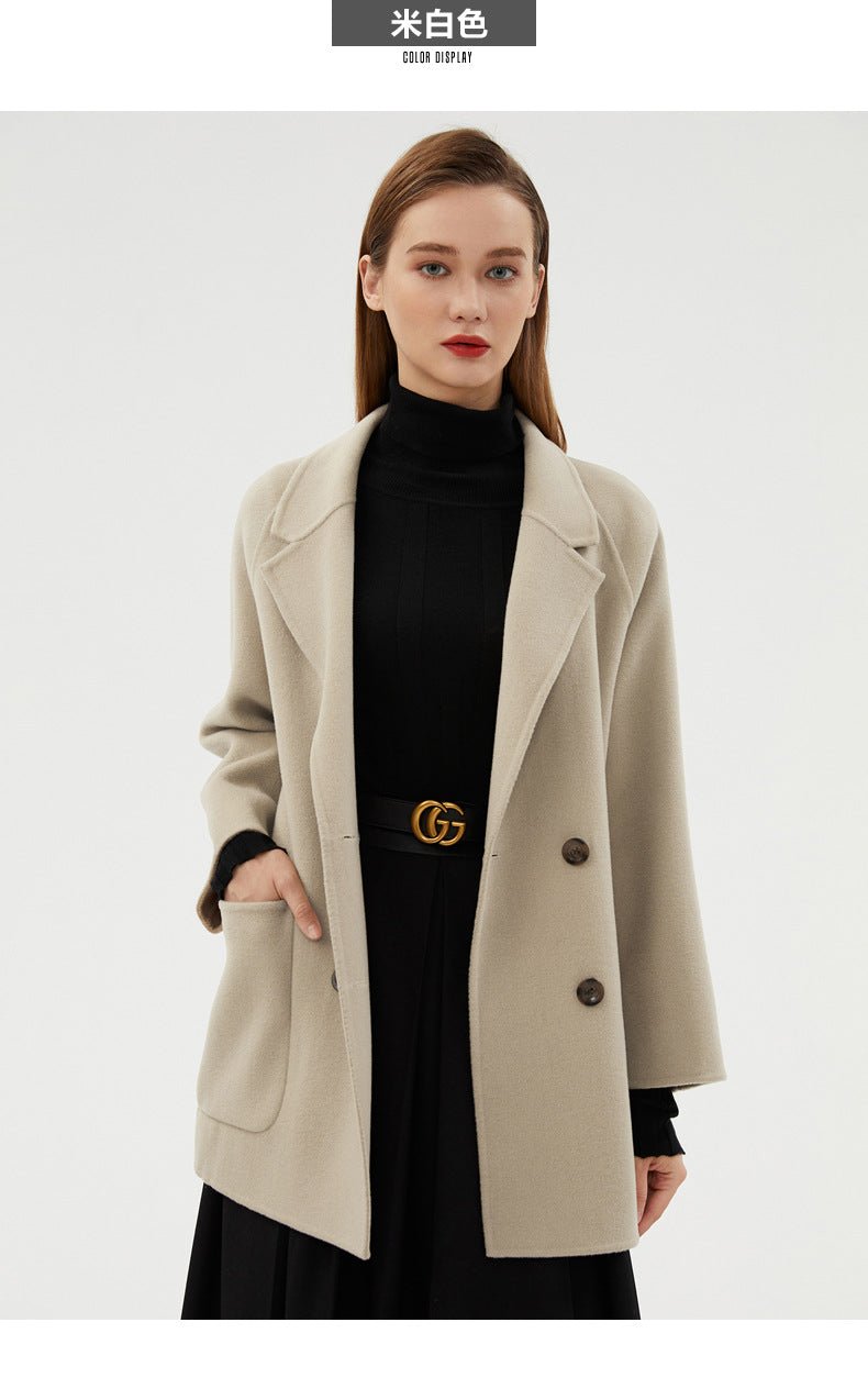 Stylish Double-Faced Wool Velvet Coat in beige with a modern tailored fit and pockets