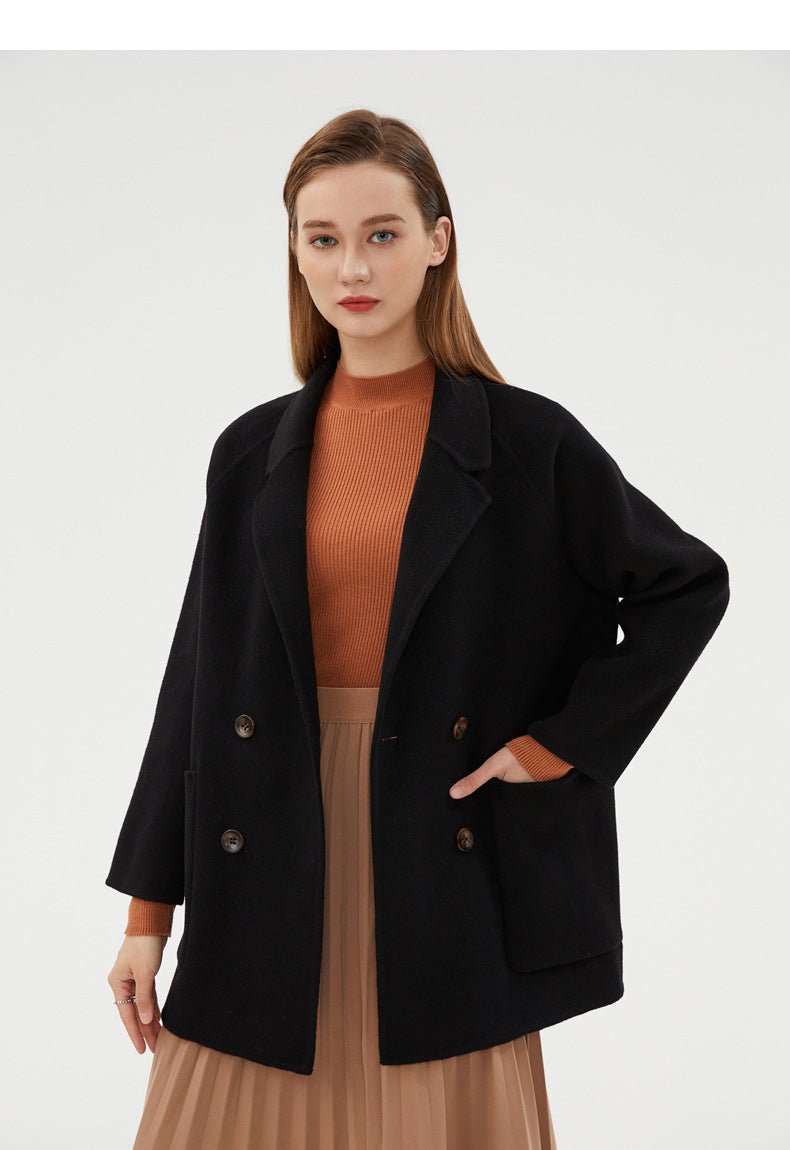 Stylish AM Vision RO Double-Faced Wool Velvet Coat in black with a relaxed fit and classic buttons