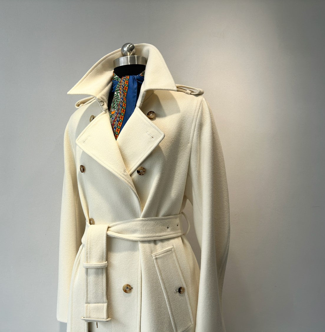 Elara Wool Coat Cashmere X Mulberry Silk in Cream with a Stylish Belt and Elevated Collar