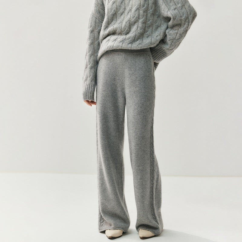 Elegant cashmere lounge pants in soft gray for a cozy and stylish home wear look