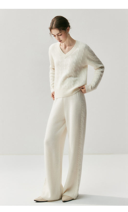 Elegant cashmere lounge pants in soft white with a wide-leg design for comfortable relaxation