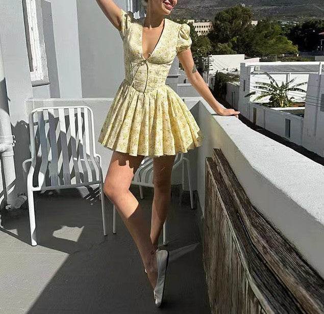 AM Vision RO Floral Summer Dress in Yellow with Short Sleeves and Flared Skirt for Warm Weather