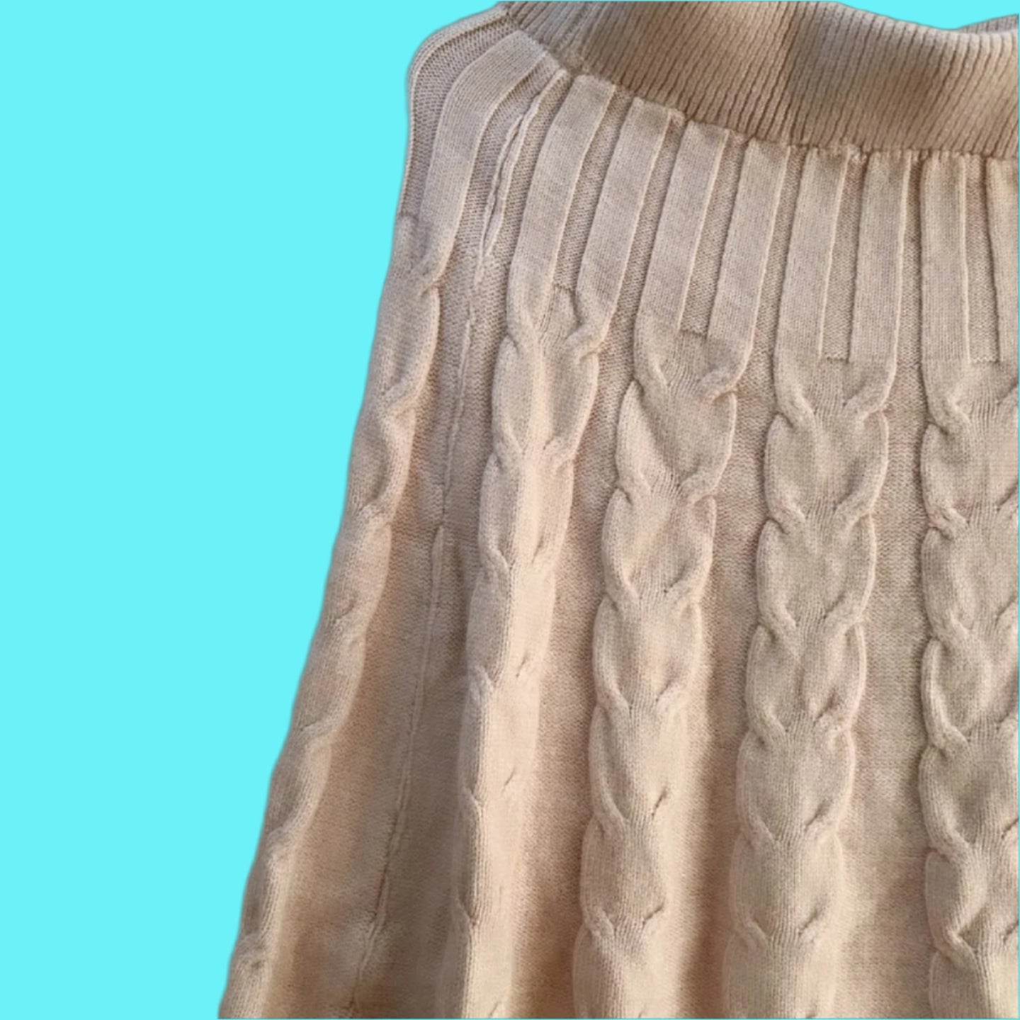 Light Beige Knitted Skirt with Cable Knit Design and Comfortable Waistband