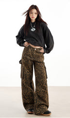 Stylish leopard print cargo pants from AM Vision RO featuring oversized fit and functional pockets