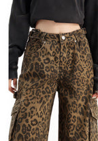 Leopard print cargo pants with a high-waisted fit and side pockets for a trendy look
