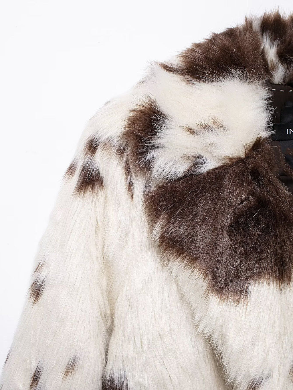 Long Faux Fur Effect Coat in White and Brown with Stylish Design for Winter Fashion