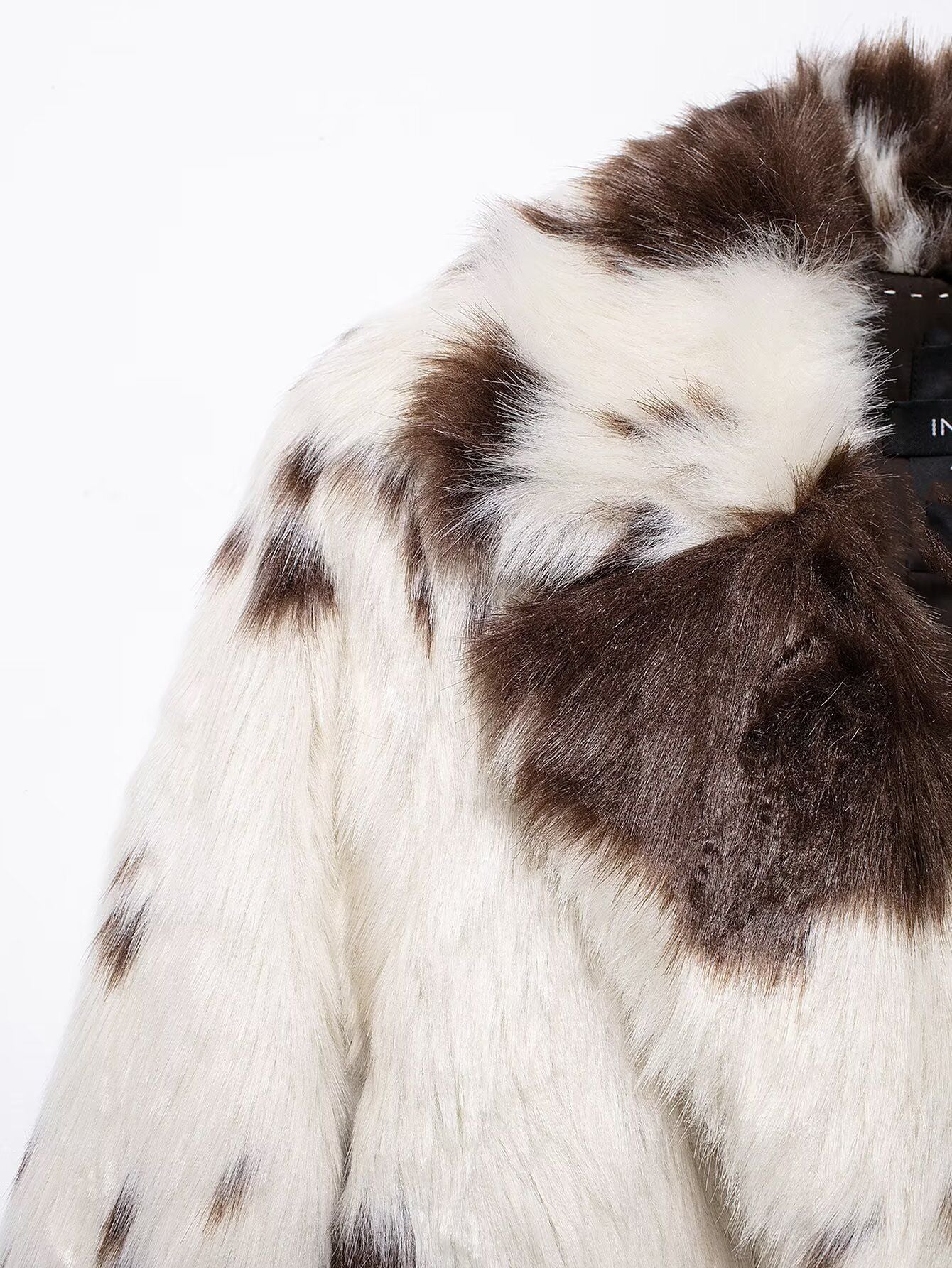 Long Faux Fur Effect Coat in White and Brown with Stylish Design for Winter Fashion