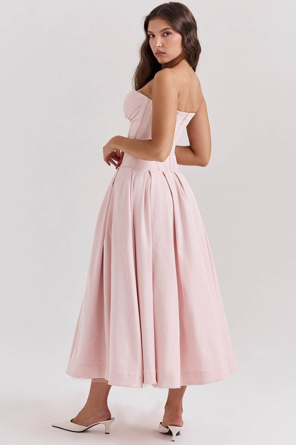 Elegant pink AM Vision RO Maxi Dress with Deep Neckline and pleated skirt for special occasions