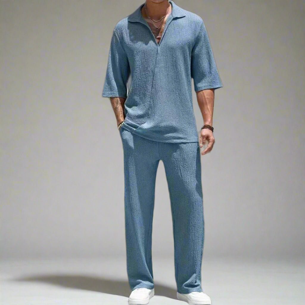 Men's Summer Suit Set in Light Blue with Short Sleeves and Relaxed Fit for Warm Weather