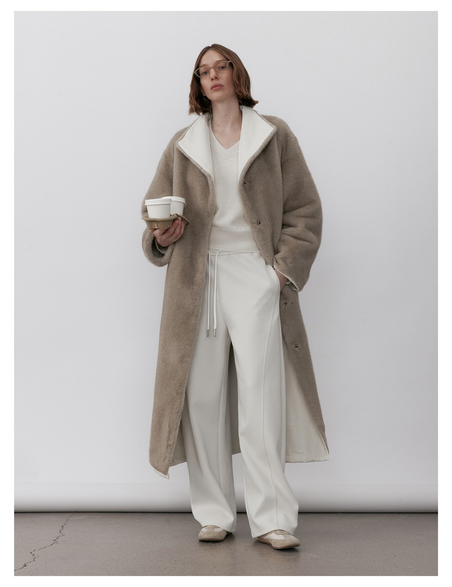 Milk Tea Reversible Luxe Fur Trench Coat in Soft Beige for Stylish and Cozy Looks