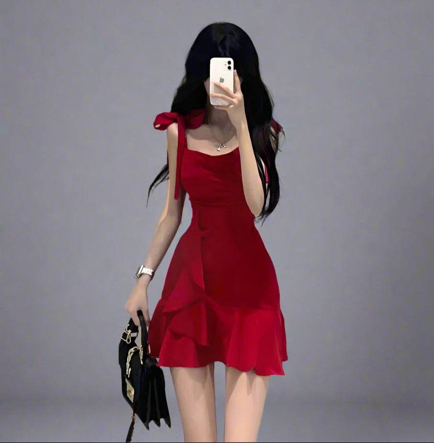 Stylish Mini Red Dress with Bow Straps, Perfect for Summer Parties and Casual Outings