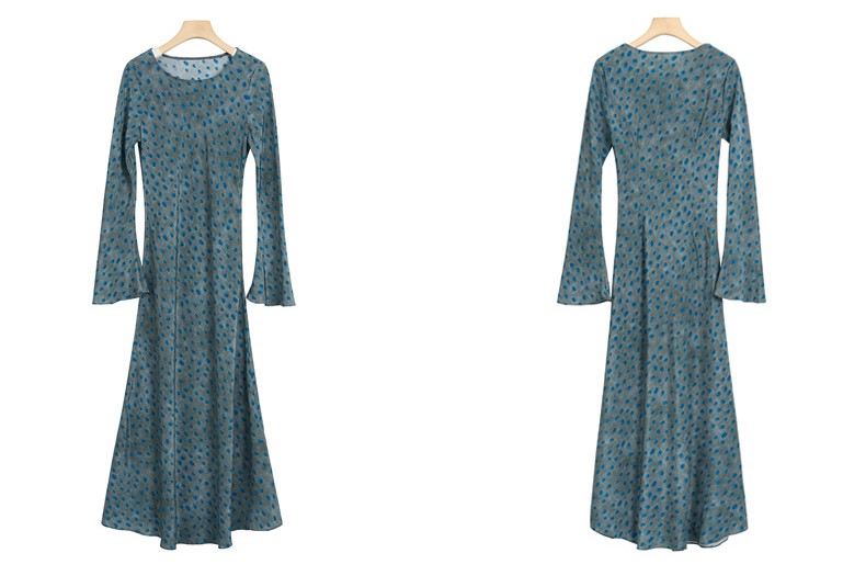AM Vision RO Mulberry Silk Dress with Artistic Prints in teal color and flared sleeves