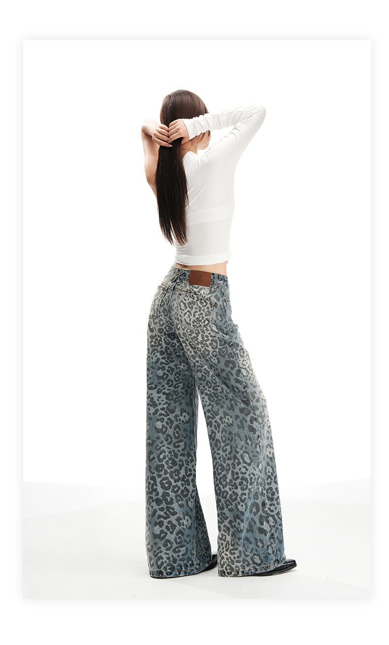 Pantaloni largi din denim cu imprimeu leopard, talie înaltă și design modern pentru un look trendy