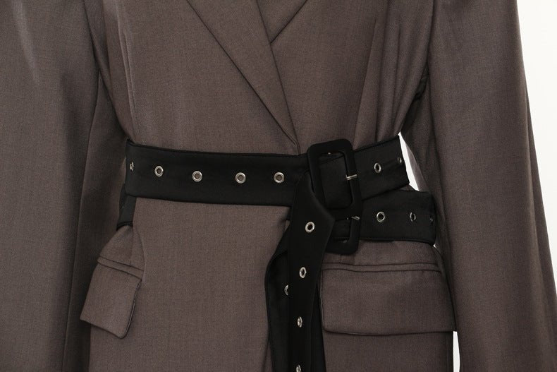 Stylish AM Vision RO Retro Blazer with Belt featuring a tailored fit and sleek belt detail