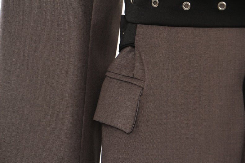 Close-up of a Retro Blazer with Belt featuring stylish pockets and modern detailing