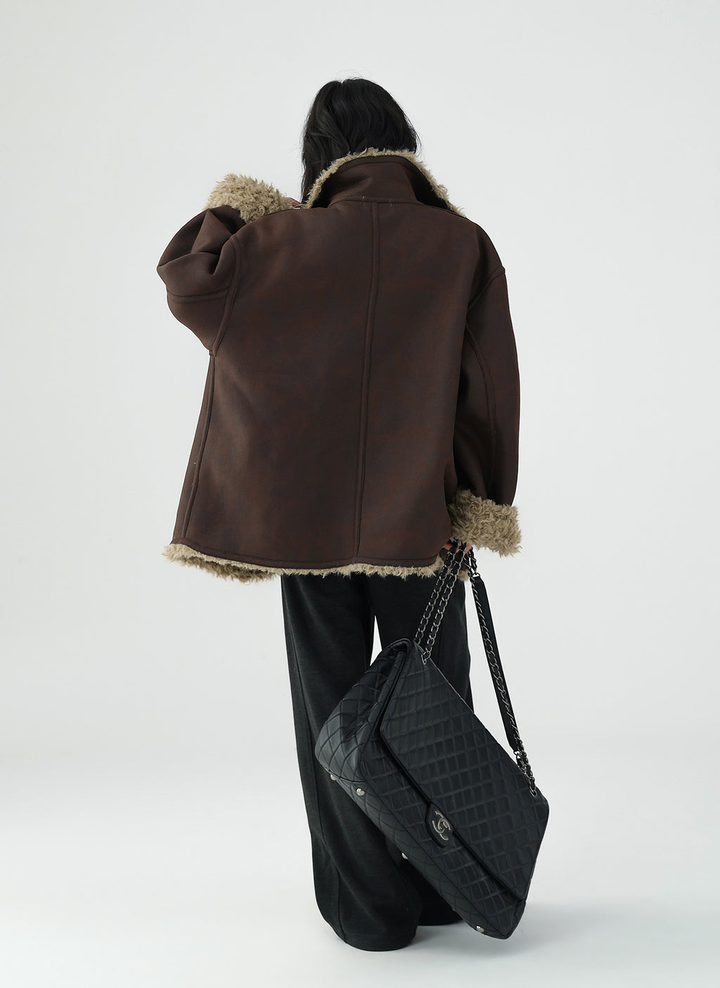 Stylish Reversible Winter Suede Jacket in Brown with Furry Trim for a Cozy Look