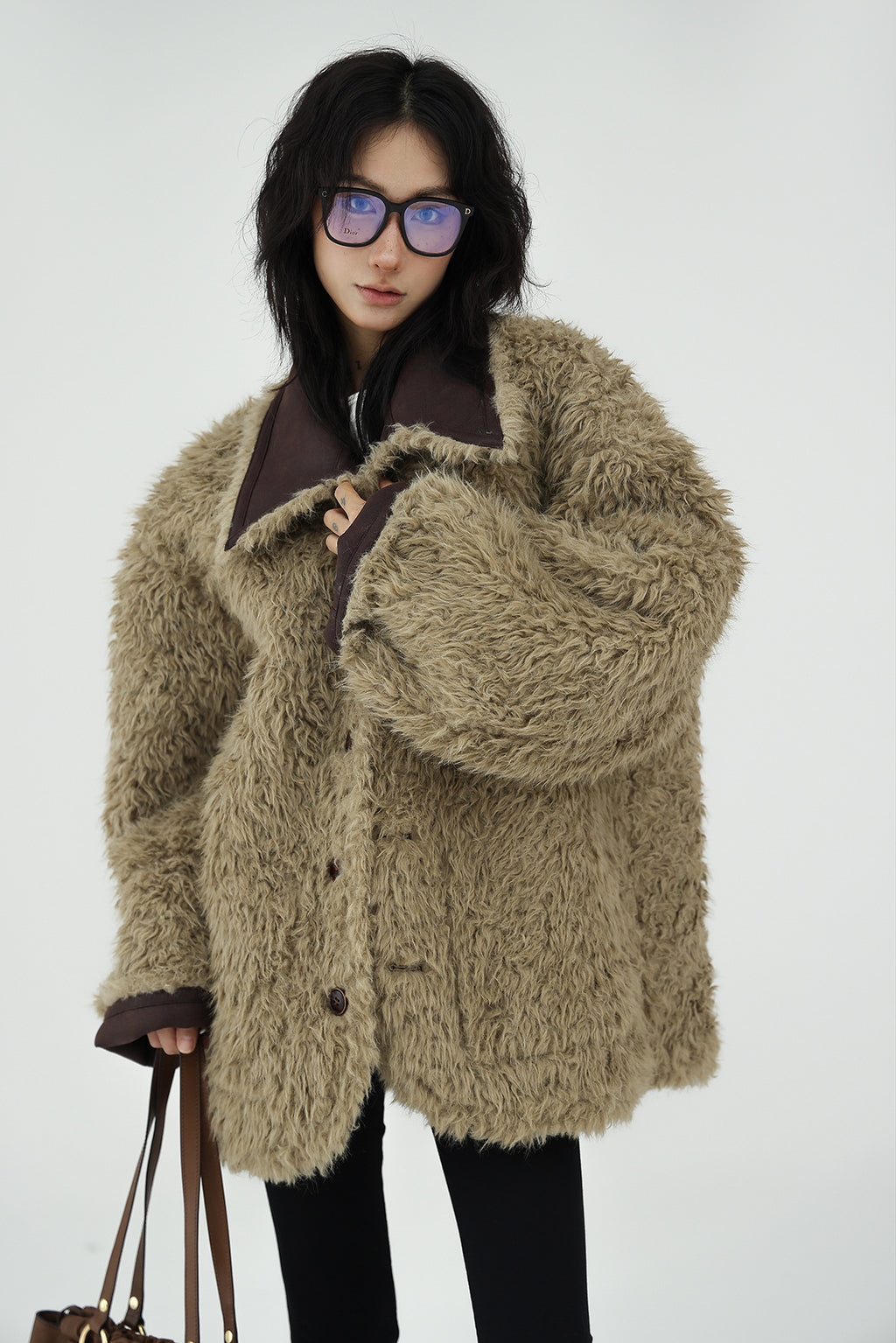 AM Vision RO Reversible Winter Suede Jacket in fluffy beige with a stylish oversized fit