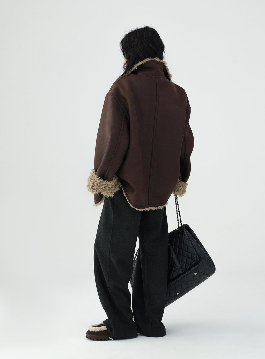 Reversible Winter Suede Jacket in Brown with Faux Fur Trim for Stylish Warmth