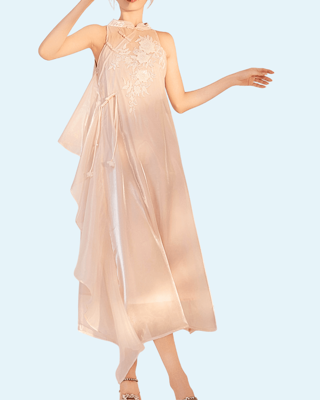 Rochie lungă cu broderie delicată pe partea superioară, design elegant și țesătură ușoară