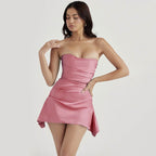 Rochie mini elegantă fară bretele roz din material satinat pentru ocazii speciale