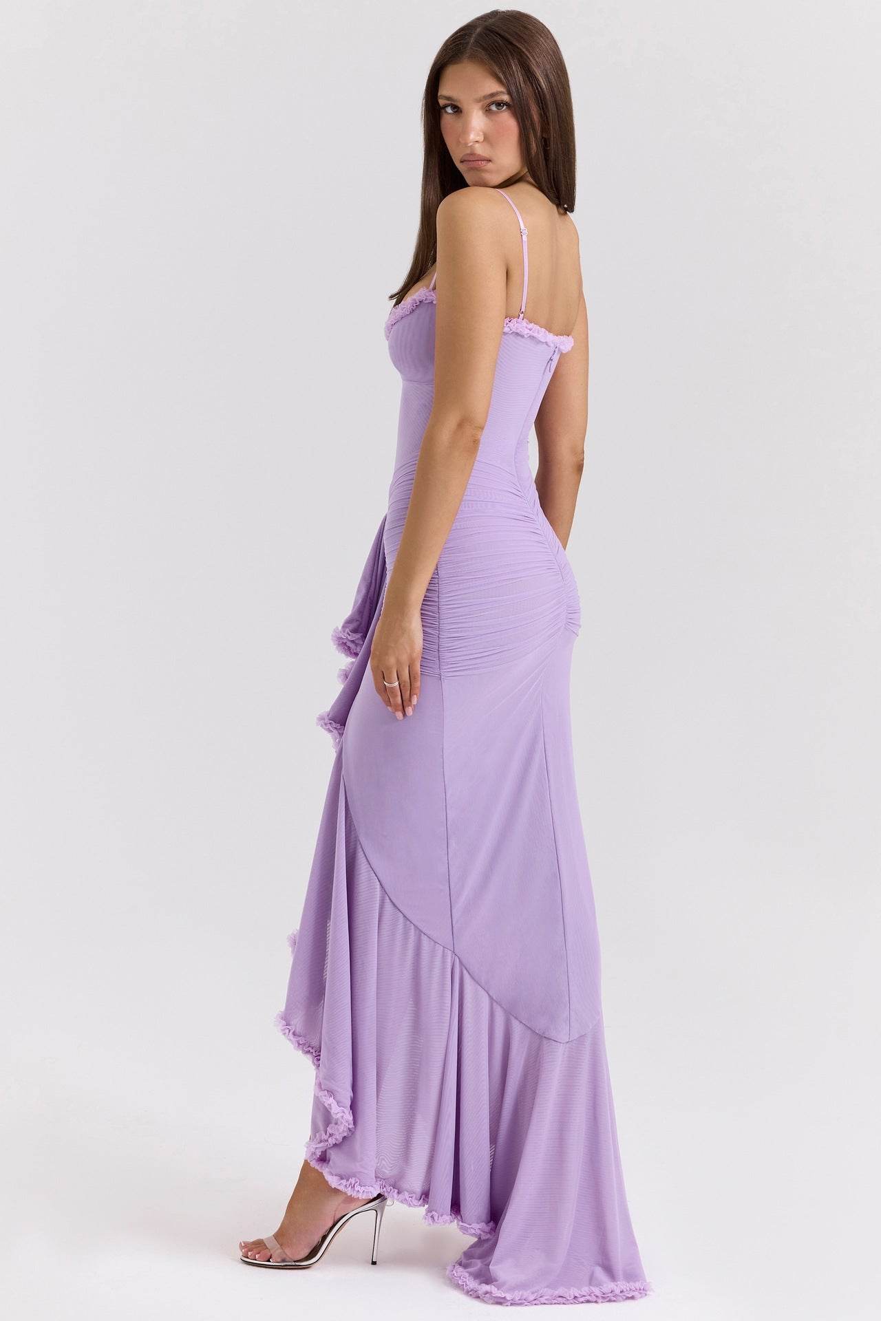 Rochie mov dantela lunga cu bretele subtiri, model mulat si drapat elegant pentru ocazii speciale