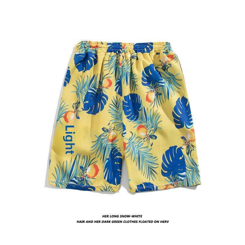 Șort de plaja pentru bărbați cu imprimeu tropical colorat pe fundal galben de la AM Vision RO