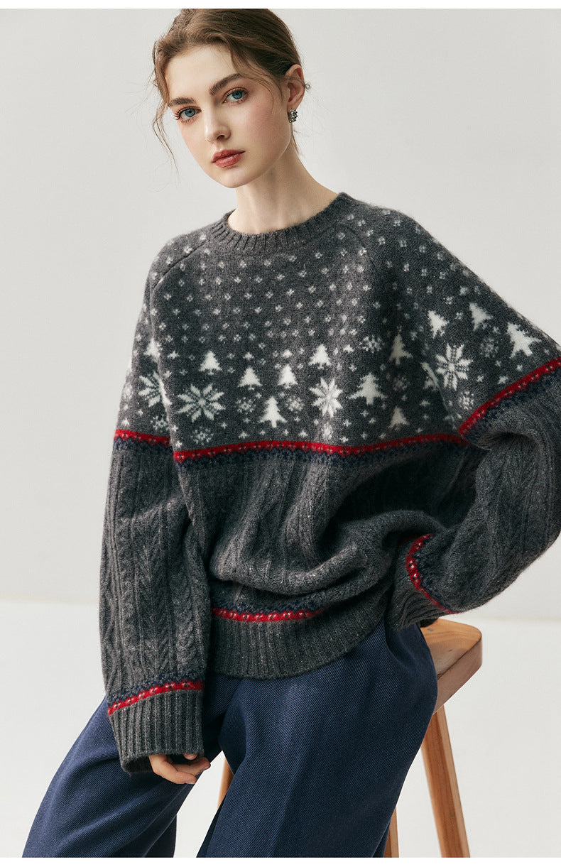 Cozy Christmas knitwear sweater in gray with festive snowflake and tree patterns