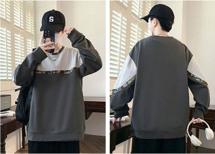 Casual AM Vision RO Sweater in Various Colors with Embroidered Bear Detail for Comfortable Wear