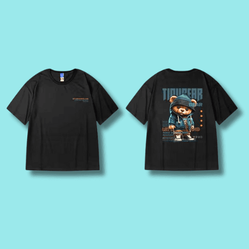 Tricou Bear negru AM Vision RO cu imprimeu ursuleț stilizat pe spate și text mic pe față