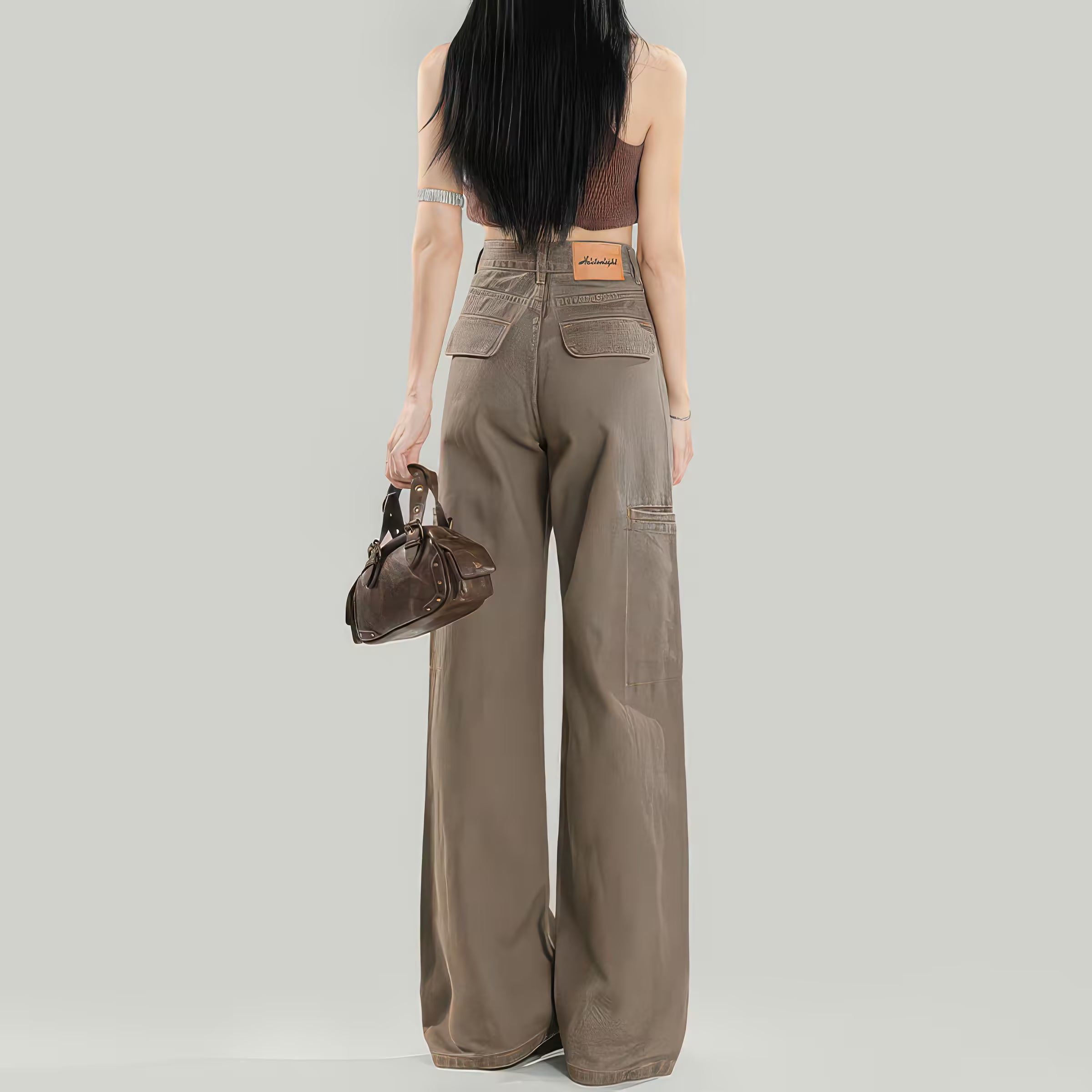 Wide Jeans Green Coffee featuring a high-waisted design and a relaxed fit for a stylish look